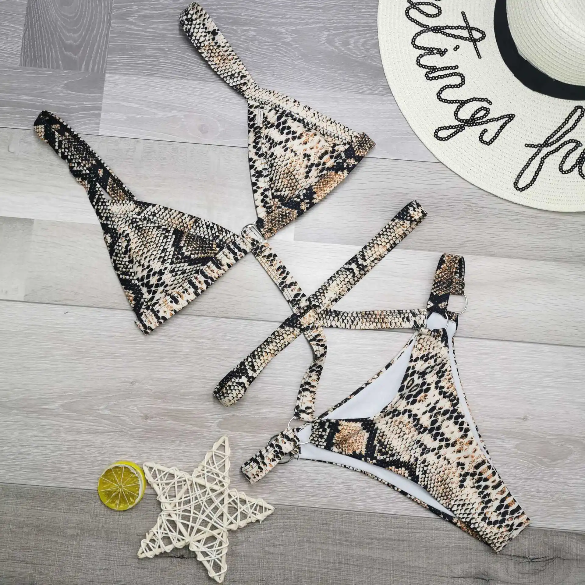 Echoine Sexy Wrap Halter Lace Up Snake Skin Print Crop Bra Bikini Set Swimwear Women Beachwear Sexy Bikinis Vintage Swimsuit
Echoine Sexy Wrap Halter Lace Up Snake Skin Print Crop Bra Bikini Set Swimwear Women Beachwear Sexy Bikinis Vintage Swimsuit