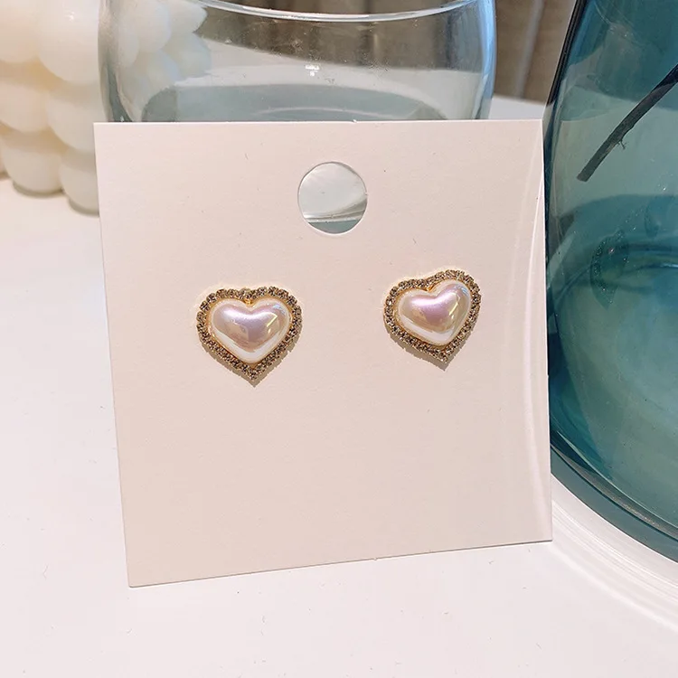 Jewelry New Brand Design Gold Color heart Pearl Stud Earrings For Women New Accessories Wholesale
Jewelry New Brand Design Gold Color heart Pearl Stud Earrings For Women New Accessories Wholesale