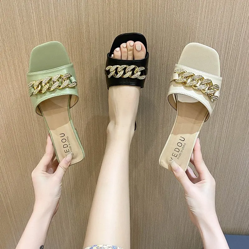 Shoes Womens Slippers Outdoor Rivet Pantofle Slides Square heel Med Fashion Flat 2021 Summer Block Luxury Rome PU Hoof Heels 
Shoes Womens Slippers Outdoor Rivet Pantofle Slides Square heel Med Fashion Flat 2021 Summer Block Luxury Rome PU Hoof Heels