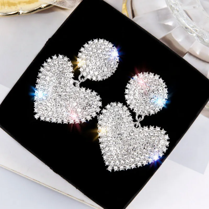 Luxurious Diamond Heart Dangle Earring Elegant Temperament Bling Zircons Earrings For Women Girls Fashion Jewelry Gifts
Luxurious Diamond Heart Dangle Earring Elegant Temperament Bling Zircons Earrings For Women Girls Fashion Jewelry Gifts