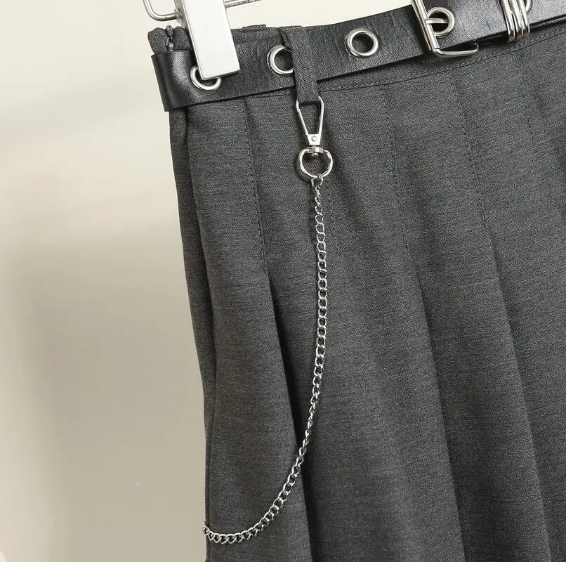 MAGOGO High Waist Chain Belt Pleated Skirt Women New Punk Skirt A-Line Black Grey Short Skirt Trendy Cool Mini Skirt
MAGOGO High Waist Chain Belt Pleated Skirt Women New Punk Skirt A-Line Black Grey Short Skirt Trendy Cool Mini Skirt