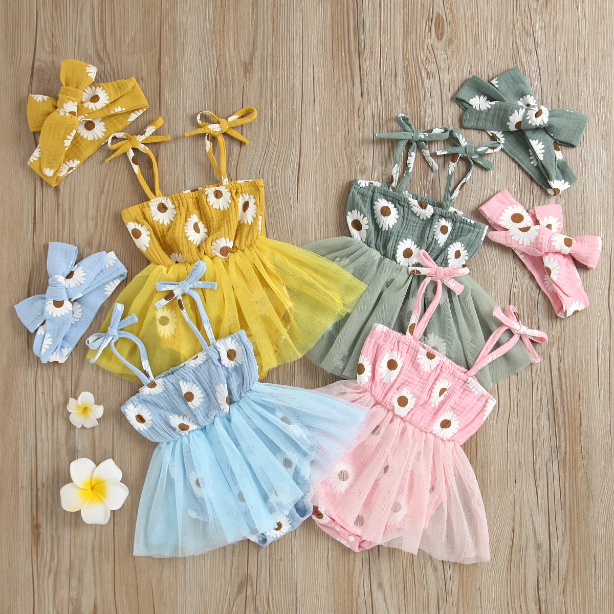 2Pcs Baby Summer Outfit Daisy Print Tied Spaghetti Strap Romper Dress +Hairband for Toddler Girls 0-18 Months Baby Girl Clothes
2Pcs Baby Summer Outfit Daisy Print Tied Spaghetti Strap Romper Dress +Hairband for Toddler Girls 0-18 Months Baby Girl Clothes