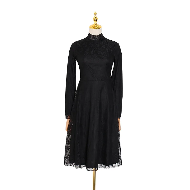 Season's new fashion temperament sexy solid color collar waist slim lace backless A- line skirt women 
Season's new fashion temperament sexy solid color collar waist slim lace backless A- line skirt women