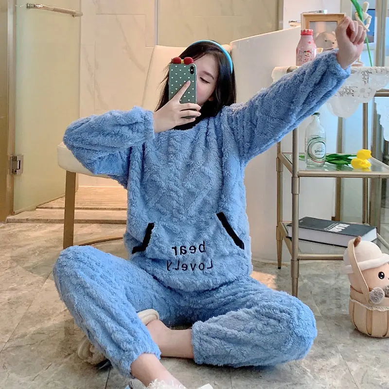 Soft Sleepwear 2 Pieces Pajamas Set Women Coral Fleece Nightwear Warm Lounge Wear Letter Pyjamas Winter Thick Shirt&Pants
Soft Sleepwear 2 Pieces Pajamas Set Women Coral Fleece Nightwear Warm Lounge Wear Letter Pyjamas Winter Thick Shirt&Pants