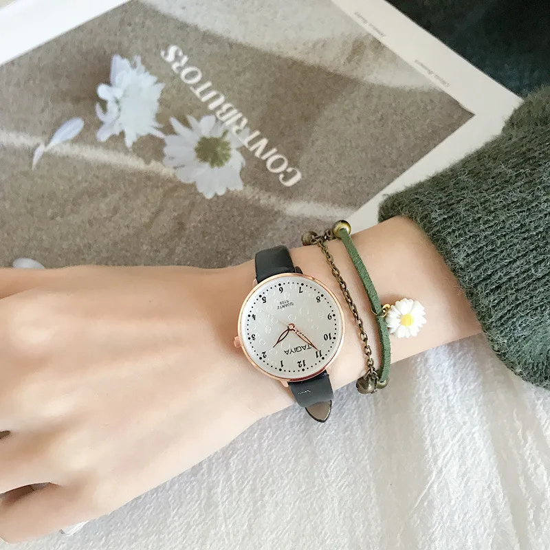 Bubble Dial Design Women Fashion Casual Watches Qualities Ladies Wristwatches Simple Number Scale Female Quartz Leather Watch
Bubble Dial Design Women Fashion Casual Watches Qualities Ladies Wristwatches Simple Number Scale Female Quartz Leather Watch