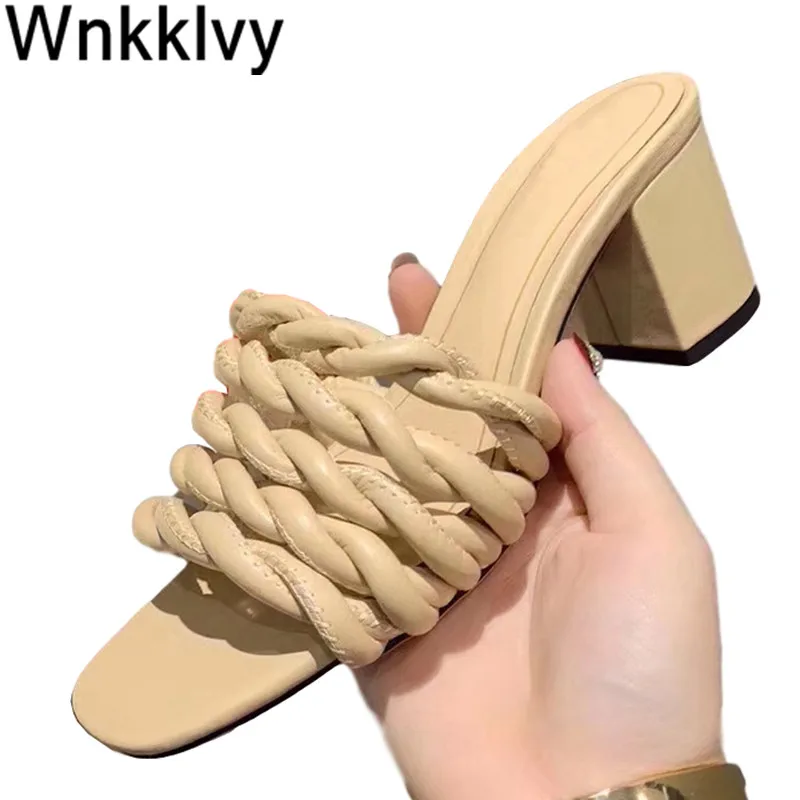 New Summer Beach Slipper Shoe Handmade Woven Woman Flipflops Lazy Chunky high hells Casual Shoes Outdoor wear sandals sandalias
New Summer Beach Slipper Shoe Handmade Woven Woman Flipflops Lazy Chunky high hells Casual Shoes Outdoor wear sandals sandalias