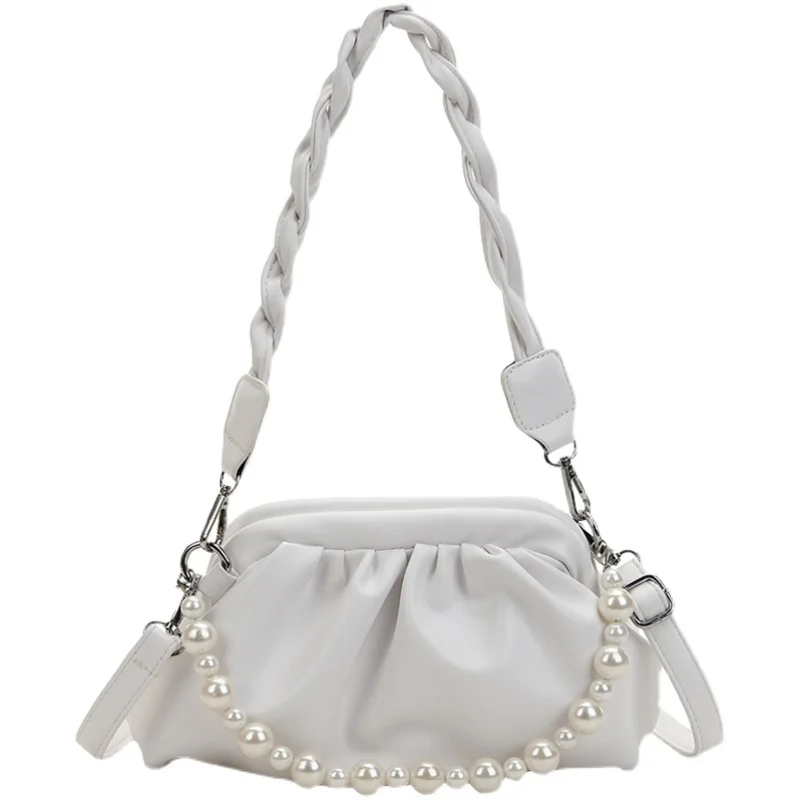 Niche Design Exquisite Bag Women All-match 2021 New Crossbody Bag High-level Armpit Bag Cloud Bag Shoulder Bag Width: 28cm 
Niche Design Exquisite Bag Women All-match 2021 New Crossbody Bag High-level Armpit Bag Cloud Bag Shoulder Bag Width: 28cm