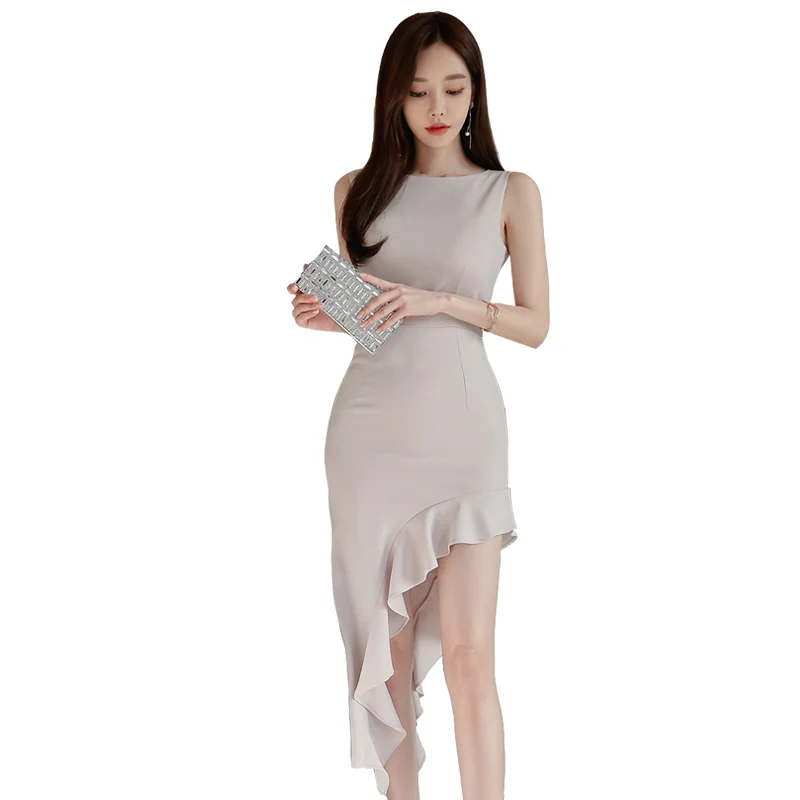 New type of cultivate one's morality show thin sleeveless irregular irregular dress sexy hip skirt
New type of cultivate one's morality show thin sleeveless irregular irregular dress sexy hip skirt