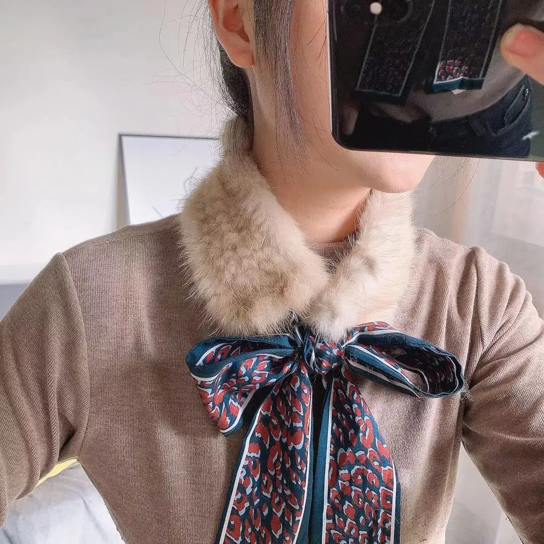 Korean winter new leopard pattern mink knitting scarf warm hair collar ribbon neck women's versatile decoration scarves
Korean winter new leopard pattern mink knitting scarf warm hair collar ribbon neck women's versatile decoration scarves