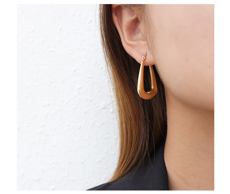 Wholesale Titanium Steel Earrings 18K Gold Plating Ear Jewelry Fastness Eardrop Anti Allergy Fashion Accessories Women Ornament
Wholesale Titanium Steel Earrings 18K Gold Plating Ear Jewelry Fastness Eardrop Anti Allergy Fashion Accessories Women Ornament