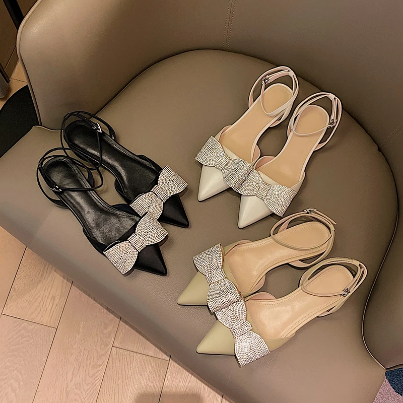 ESVEVA 2021 Square Heel Ankle Strap Elegant Female Shoes Genuine Leather Crystal Bowknot Pointed Toe Women Sandals Size 34-39
ESVEVA 2021 Square Heel Ankle Strap Elegant Female Shoes Genuine Leather Crystal Bowknot Pointed Toe Women Sandals Size 34-39