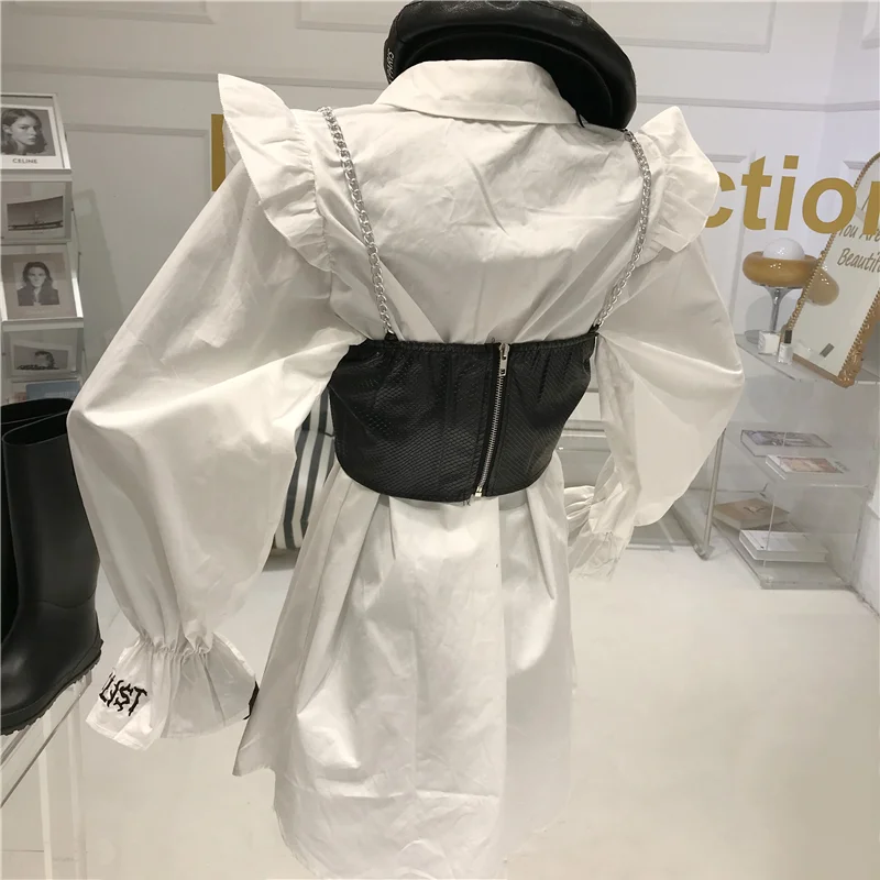 Two Piece Set Women's Spring 2021 Niche Design New Ruffle Loose Embroidery Long Sleeve Shirt Skirt Black Chain Sling Vest
Two Piece Set Women's Spring 2021 Niche Design New Ruffle Loose Embroidery Long Sleeve Shirt Skirt Black Chain Sling Vest