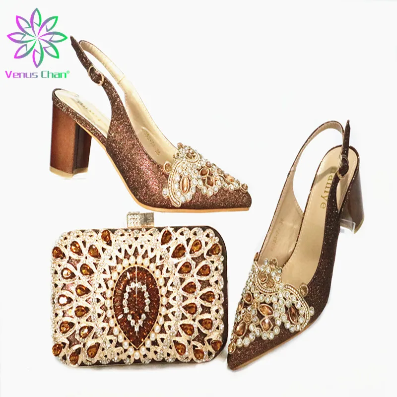 Royal Blue Mature Style Sexy Women Shoes and Bag Set African Lady Shoes Matching Hand Bag for Wedding
Royal Blue Mature Style Sexy Women Shoes and Bag Set African Lady Shoes Matching Hand Bag for Wedding