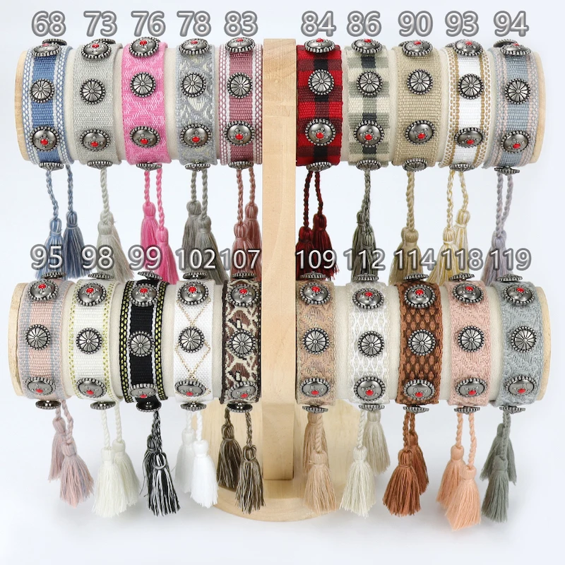 Woven Friendship Bracelet for Men Women Braided Bracelets with Embroidery Giveaway Jewelry for Couples Best Friends Pulseras
Woven Friendship Bracelet for Men Women Braided Bracelets with Embroidery Giveaway Jewelry for Couples Best Friends Pulseras