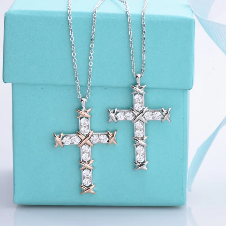 S925 Silver Classic Cross Necklace Creative Colour Matching Collarbone Chain Valentine's Day Anniversary Gift 
S925 Silver Classic Cross Necklace Creative Colour Matching Collarbone Chain Valentine's Day Anniversary Gift