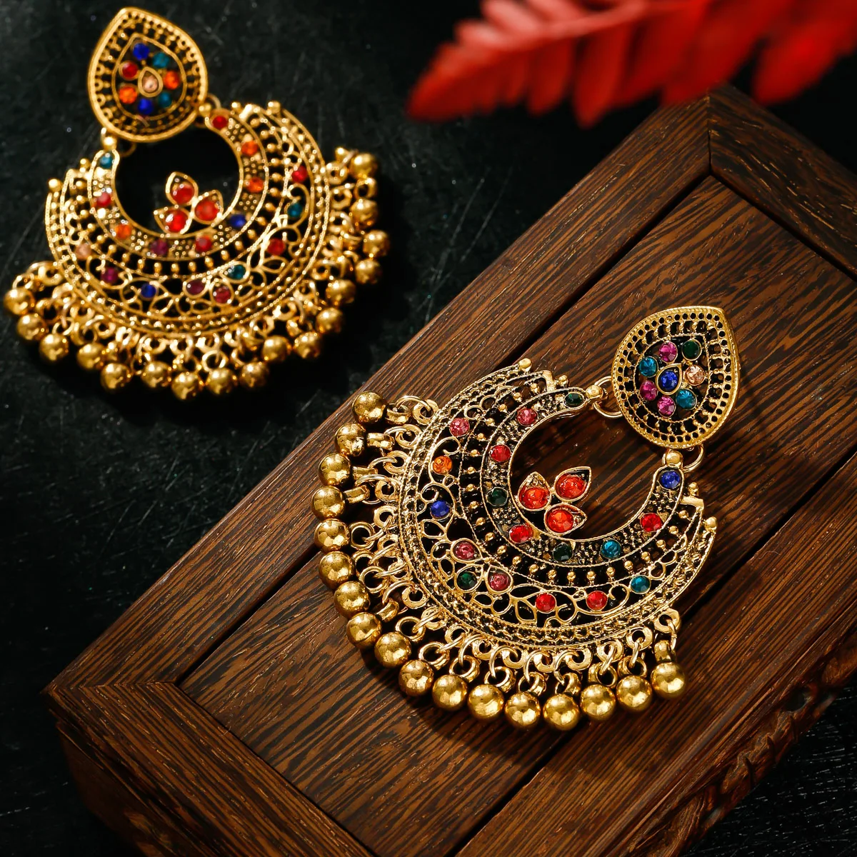 Classic Women's Gypsy Gold Flower Earrings For Women Accessories Jewelry Ladies Retro Tassel Indian Jhumka Earrings Oorbellen
Classic Women's Gypsy Gold Flower Earrings For Women Accessories Jewelry Ladies Retro Tassel Indian Jhumka Earrings Oorbellen