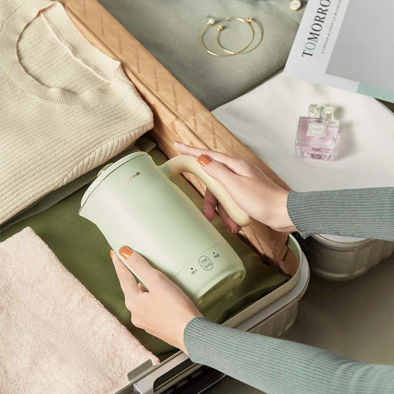 220V 600ML Household Electric Kettle Stainless Steel Inner Mini Portable Water Boiling Bottle Machine For Travel Office
220V 600ML Household Electric Kettle Stainless Steel Inner Mini Portable Water Boiling Bottle Machine For Travel Office