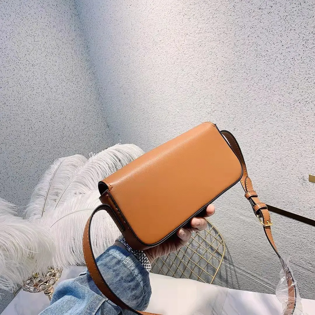 bolso mujer women shoulder bag luxury brand sac de luxe femme high quality Leather woman bag
bolso mujer women shoulder bag luxury brand sac de luxe femme high quality Leather woman bag