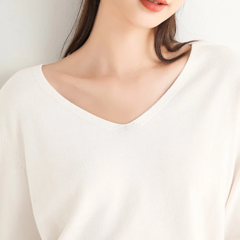 Cashmere Autumn and Winter New V-neck Bottoming Sweater Loose Short Western Style Sweater for Women
Cashmere Autumn and Winter New V-neck Bottoming Sweater Loose Short Western Style Sweater for Women