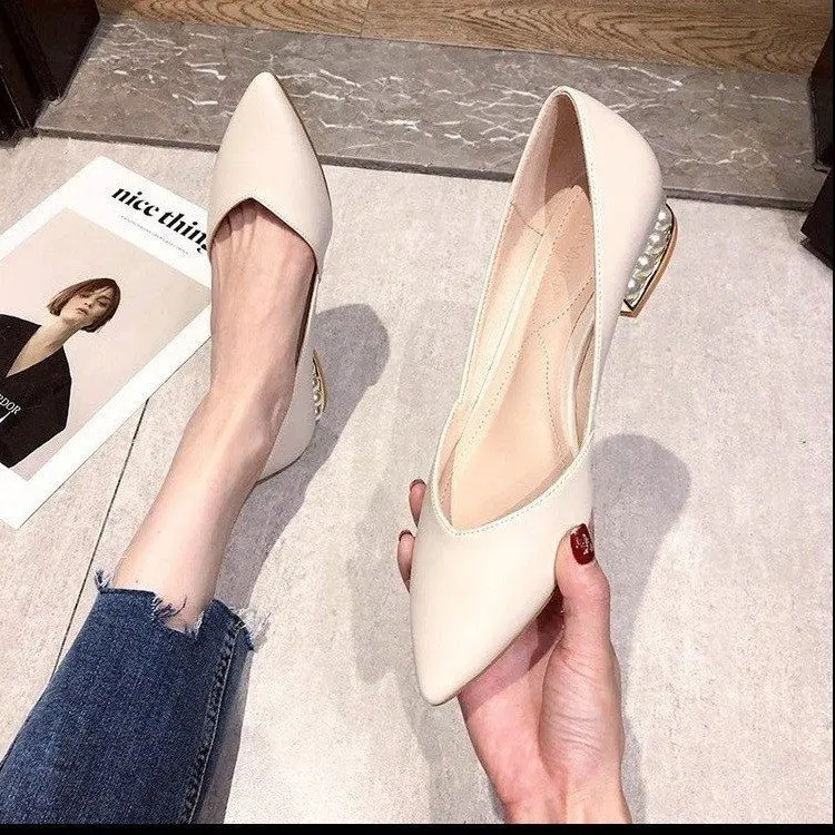 Fashion Female Pearls Heels Single Shoes Spring Suede Leather Women Ladies Office Pumps Pointed Toe Mouth Slip On Work Shoes
Fashion Female Pearls Heels Single Shoes Spring Suede Leather Women Ladies Office Pumps Pointed Toe Mouth Slip On Work Shoes