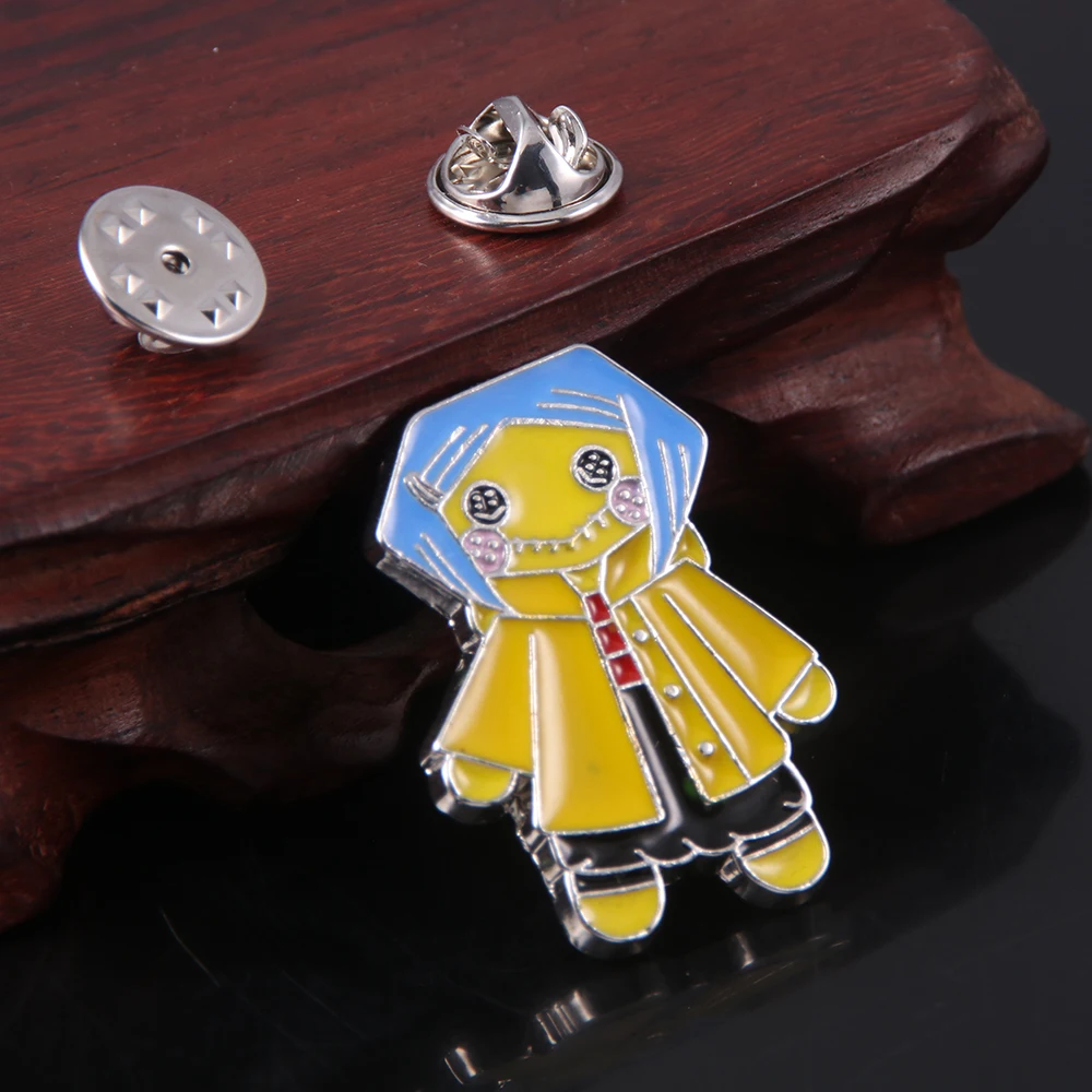 Coraline Doll Pins Brooch The Secret Door Yellow Raincoat Little Girl Figure Badge Brooches for Women Kids Lapel Pin Jewelry
Coraline Doll Pins Brooch The Secret Door Yellow Raincoat Little Girl Figure Badge Brooches for Women Kids Lapel Pin Jewelry