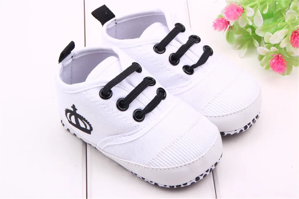 Fashion Canvas Crown Baby Shoes Boy Girls Shoes Infant Toddler For Newborn Soft Bottom First Walker No-Slip Kid's Sneaker
Fashion Canvas Crown Baby Shoes Boy Girls Shoes Infant Toddler For Newborn Soft Bottom First Walker No-Slip Kid's Sneaker