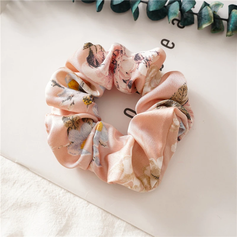 Vintage Satin Cloth Fabric Scrunchies Elastic Hair Bands Headband Ponytail Holder Ties Rope Hair Accessories Gift Floral Print
Vintage Satin Cloth Fabric Scrunchies Elastic Hair Bands Headband Ponytail Holder Ties Rope Hair Accessories Gift Floral Print