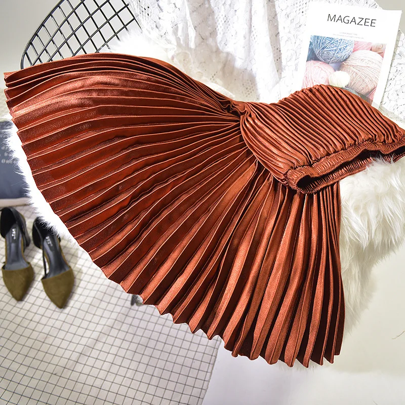 2021 Spring Women Long Pleated Skirt High Waist Women Long Skirt Female Autumn High Quality Women Maxi Skirt Vintage
2021 Spring Women Long Pleated Skirt High Waist Women Long Skirt Female Autumn High Quality Women Maxi Skirt Vintage