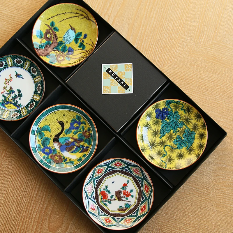valley burn painting of flowers and birds imported from Japan little suit on glaze color circular plate tableware box
valley burn painting of flowers and birds imported from Japan little suit on glaze color circular plate tableware box