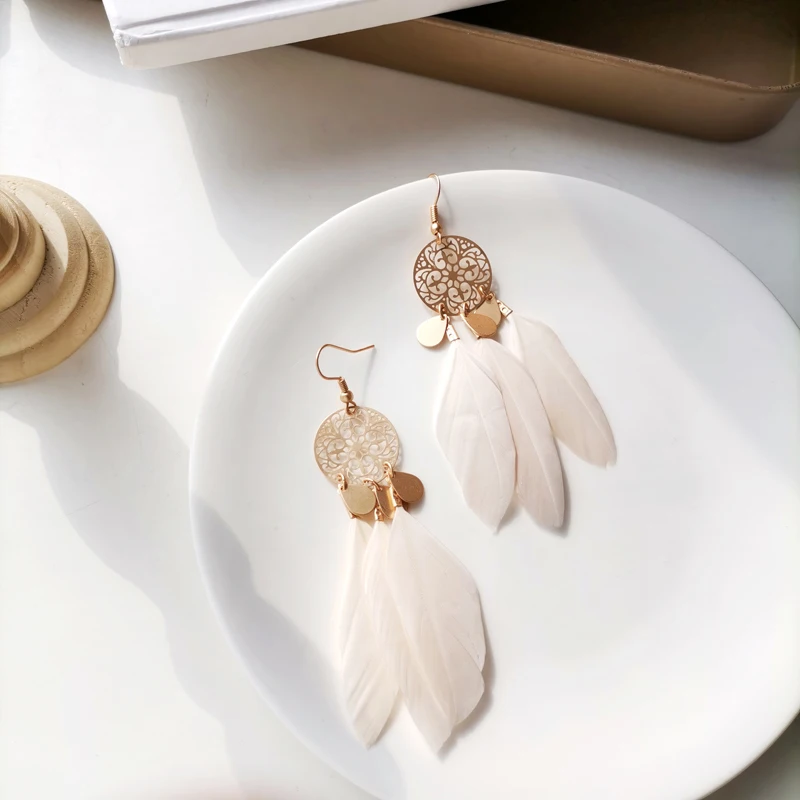 Bilandi Fashion Jewelry Feather Earrings Pretty Design Vintage Temperament Metal Hollow Tassels Dangle Earrings For Women Gifts
Bilandi Fashion Jewelry Feather Earrings Pretty Design Vintage Temperament Metal Hollow Tassels Dangle Earrings For Women Gifts