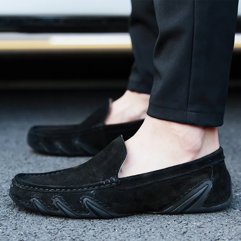 Fashion men shoes Design genuine Leather Mens Loafers Black Brown plush Casual Shoes slip on outdoor winter warm Men Shoes
Fashion men shoes Design genuine Leather Mens Loafers Black Brown plush Casual Shoes slip on outdoor winter warm Men Shoes