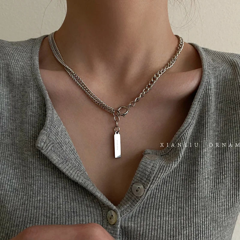 The 2021 new INS cold wind black crystal necklace hip hop clavicle chain niche design sense accessories women
The 2021 new INS cold wind black crystal necklace hip hop clavicle chain niche design sense accessories women