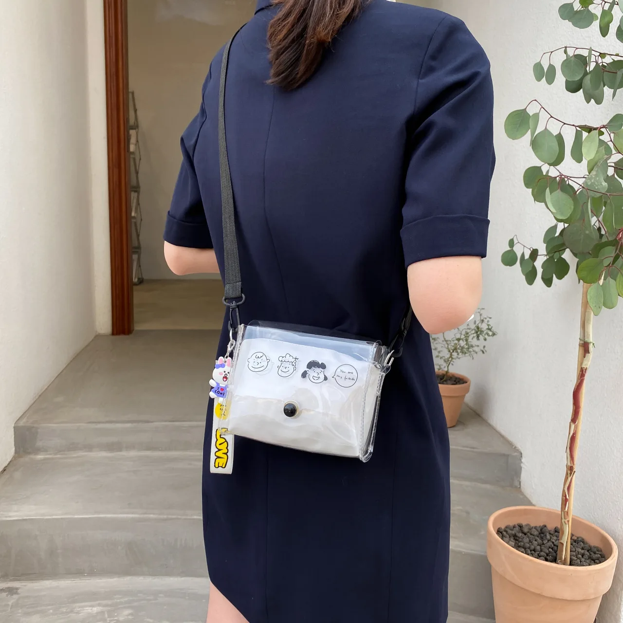 Transparent small bag female cute jelly bag shoulder messenger bag coin purse mini bag
Transparent small bag female cute jelly bag shoulder messenger bag coin purse mini bag
