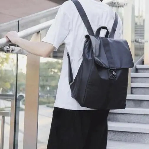 The new two-shoulder bag men's leisure travel bag fashion backpack simple couple school bag hundred women's bag
The new two-shoulder bag men's leisure travel bag fashion backpack simple couple school bag hundred women's bag