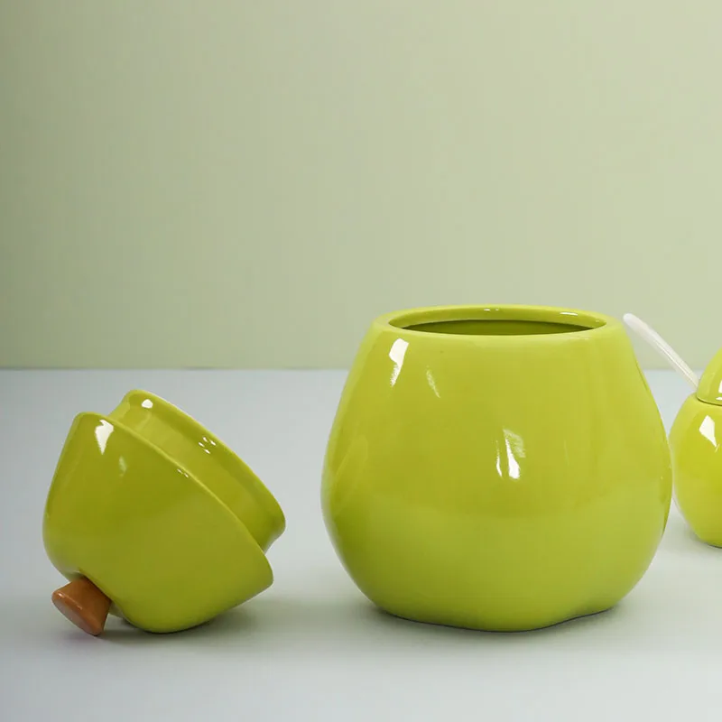 Pear-shaped kitchen ceramic large-capacity storage jar snack candy dried fruit jar coffee candy jar
Pear-shaped kitchen ceramic large-capacity storage jar snack candy dried fruit jar coffee candy jar