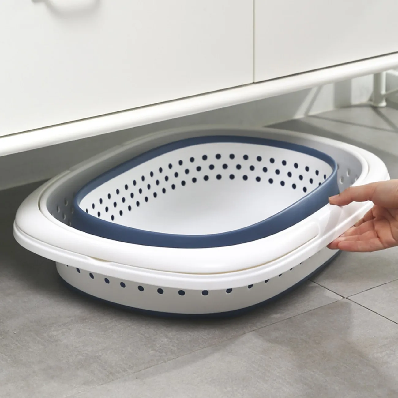 Collapsible Plastic Laundry Basket - Oval Tub/Basket - Foldable Storage Container/Organizer - Portable Washing Tub
Collapsible Plastic Laundry Basket - Oval Tub/Basket - Foldable Storage Container/Organizer - Portable Washing Tub