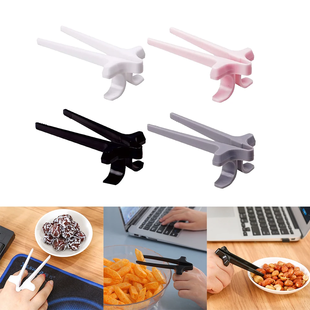 4 Pcs Creative Finger Chopsticks Hand-Free Plastic Snack Clips For Gamers Finger Food Tongs Clamps Game Accessories
4 Pcs Creative Finger Chopsticks Hand-Free Plastic Snack Clips For Gamers Finger Food Tongs Clamps Game Accessories