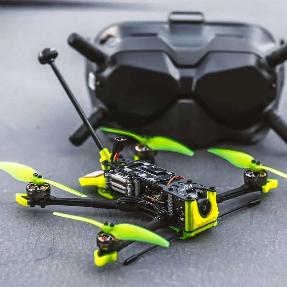 Проводник LR 4 V2 HD микро длинный диапазон FPV RC Дрон Сверхлегкий Quad BNF w/ Caddx Polar Digital HD система 1404 V2 2750KV мотор
Проводник LR 4 V2 HD микро длинный диапазон FPV RC Дрон Сверхлегкий Quad BNF w/ Caddx Polar Digital HD система 1404 V2 2750KV мотор