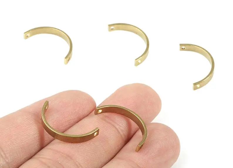Brass C Connectors - Raw Brass C Pendant Necklace - 6PCS/LOT - 2 Holes - Jewelry Supplies - 20.05x3.01x0.94mm - PP2970
Brass C Connectors - Raw Brass C Pendant Necklace - 6PCS/LOT - 2 Holes - Jewelry Supplies - 20.05x3.01x0.94mm - PP2970