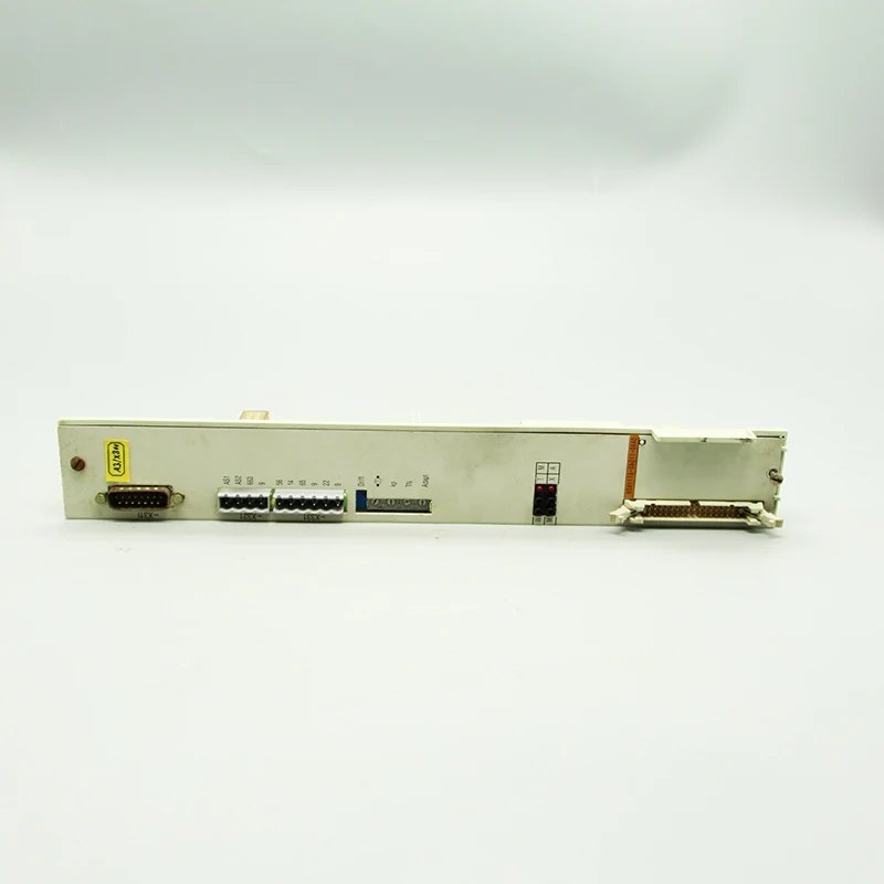 Сервопривод Siemens 6SN1118-0AD11-0AA0, осевая карта, состояние для проверки станка с ЧПУ, Ok
Сервопривод Siemens 6SN1118-0AD11-0AA0, осевая карта, состояние для проверки станка с ЧПУ, Ok