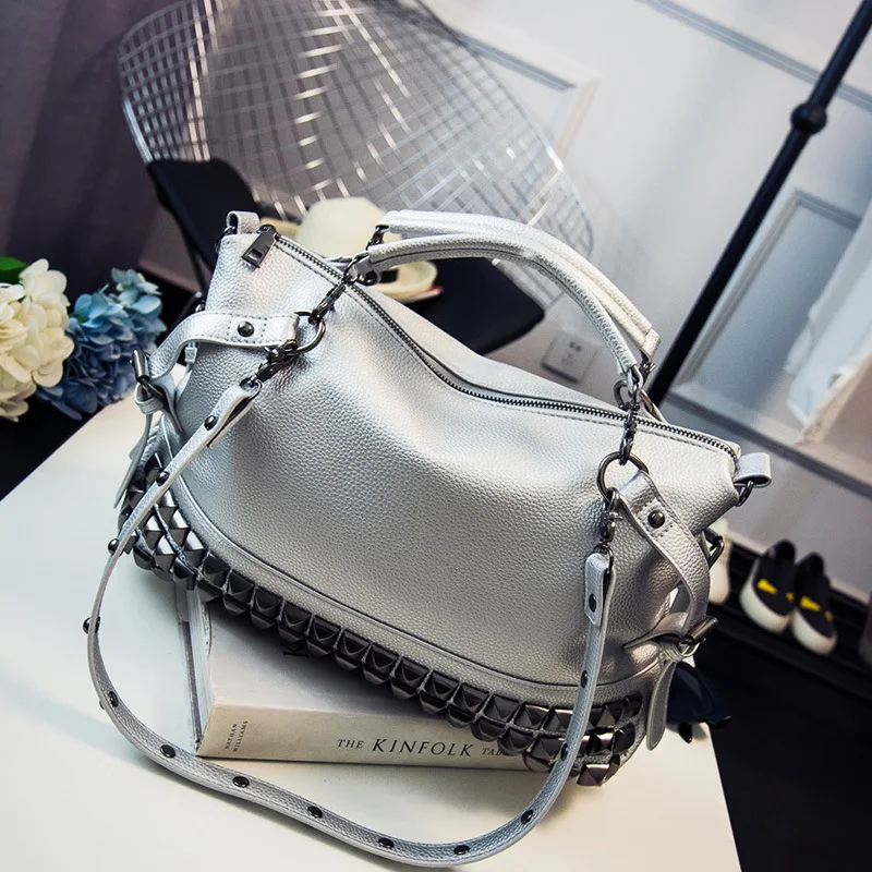 Large capacity ladies shoulder bag pu leather new fashion multifunctional rivet big bag daily travel shopping diagonal handbag
Large capacity ladies shoulder bag pu leather new fashion multifunctional rivet big bag daily travel shopping diagonal handbag