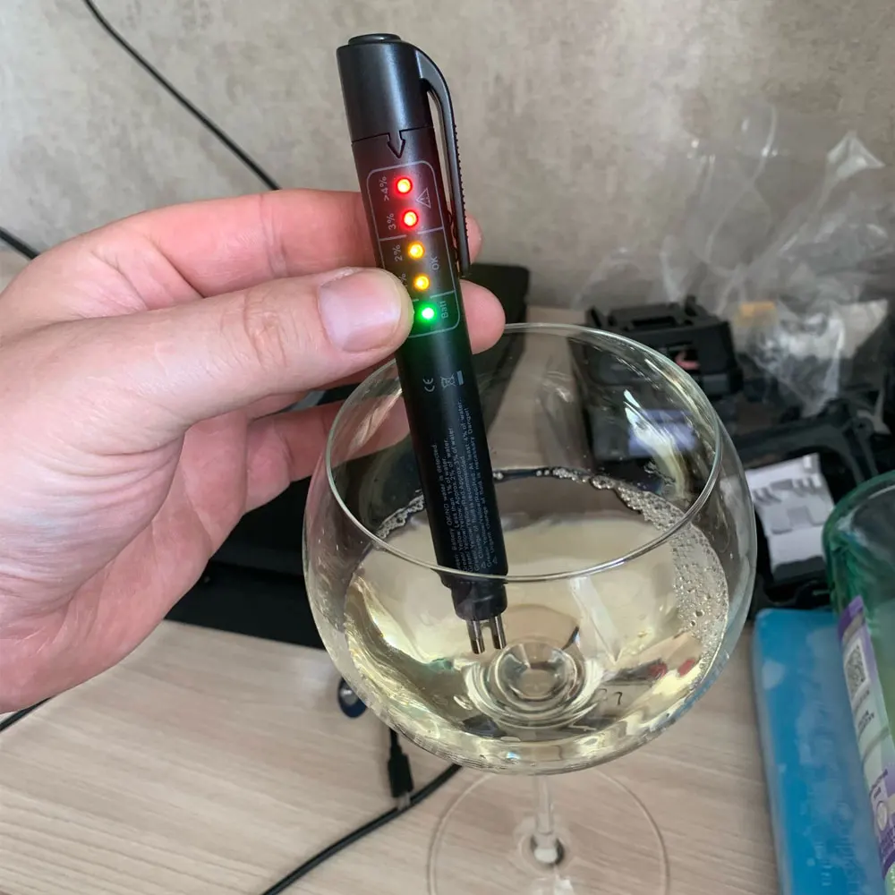 Brake Fluid Tester Car Brake Fluid Digital Tester Car Vehicle Accurate Oil Quality CheckAutomotive Testing Tool
Brake Fluid Tester Car Brake Fluid Digital Tester Car Vehicle Accurate Oil Quality CheckAutomotive Testing Tool