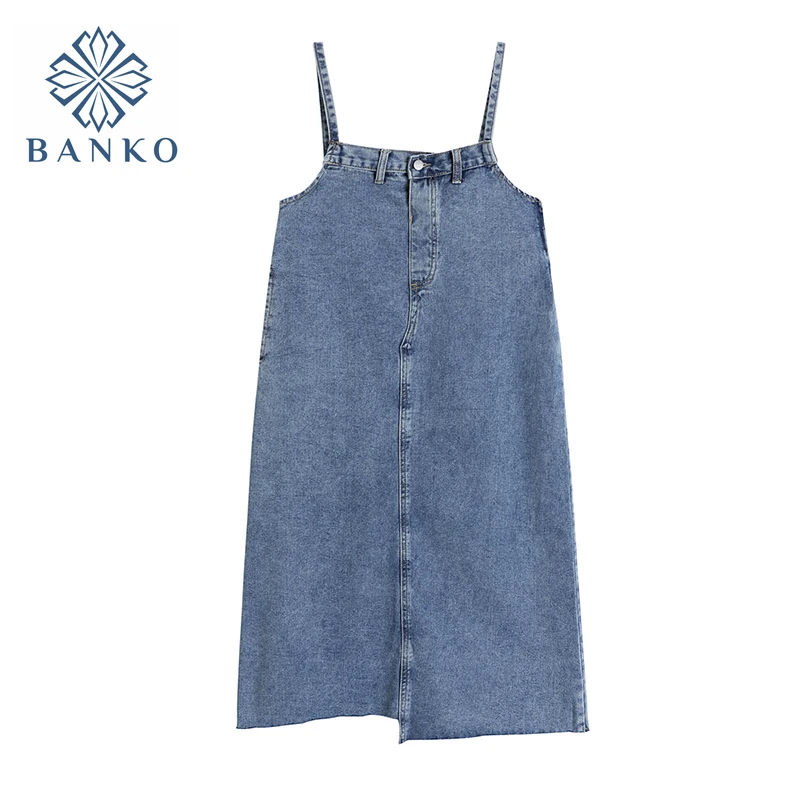2021 Summer Korean Retro Denim Spaghetti Sling Dresses Women Irregular Design Button Straighting Sleeveless Female Short Dress
2021 Summer Korean Retro Denim Spaghetti Sling Dresses Women Irregular Design Button Straighting Sleeveless Female Short Dress