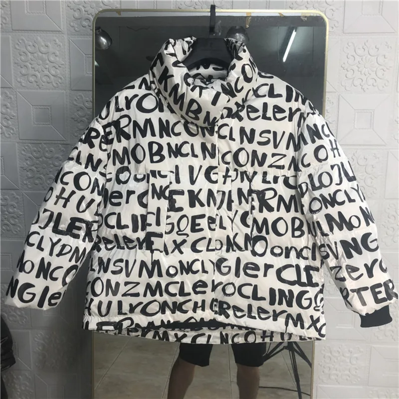 Winter Short Parka %90 White Duck Down Coat Women New Thick Letters Loose Bread Shiny Winter Down Jacket Women Streetwear
Winter Short Parka %90 White Duck Down Coat Women New Thick Letters Loose Bread Shiny Winter Down Jacket Women Streetwear