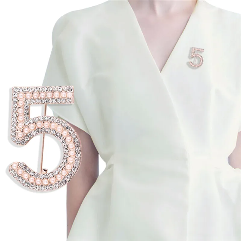 New Brooches Letter 5 Full Brooches Pins For Women Party Flower Pearl Brooches Jewelry
New Brooches Letter 5 Full Brooches Pins For Women Party Flower Pearl Brooches Jewelry