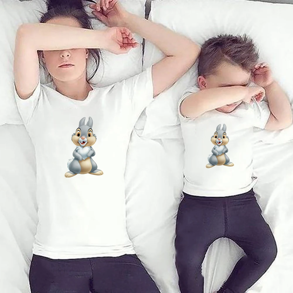 Модная футболка с оленем и кроликом Disney, детская одежда для мальчиков и девочек-подростков, унисекс, Семейные комплекты для взрослых
Модная футболка с оленем и кроликом Disney, детская одежда для мальчиков и девочек-подростков, унисекс, Семейные комплекты для взрослых