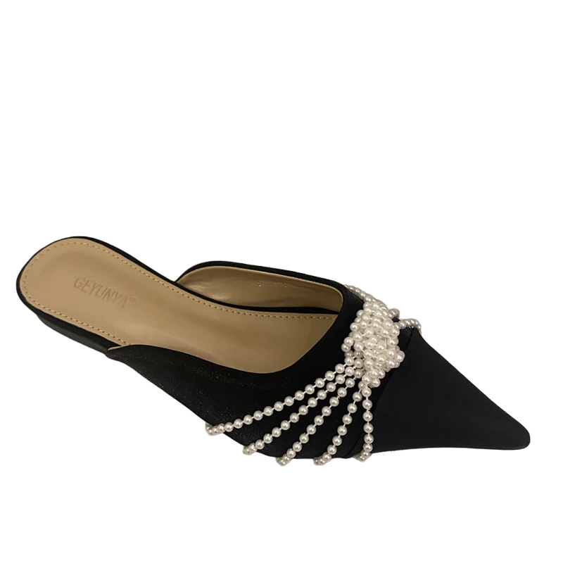 Pearl Women 2021 Slippers Solid Color Casual Low Heel Pointed Toe Slides Flat Shoes Beach Sandals For Women pantoufles femmes
Pearl Women 2021 Slippers Solid Color Casual Low Heel Pointed Toe Slides Flat Shoes Beach Sandals For Women pantoufles femmes