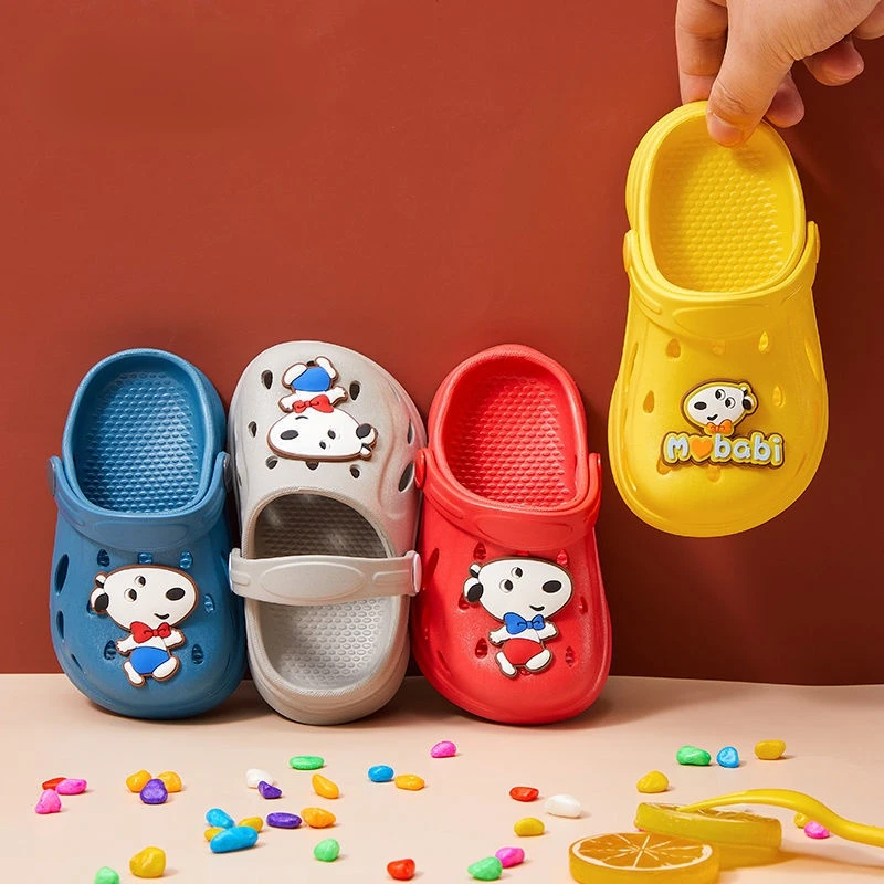 Children's Slippers Summer Cute Dog Boys Cartoon Non-slip Female Soft-soled Sandals Hollow Out Shoes Bathing Babies Kids Clogs
Children's Slippers Summer Cute Dog Boys Cartoon Non-slip Female Soft-soled Sandals Hollow Out Shoes Bathing Babies Kids Clogs