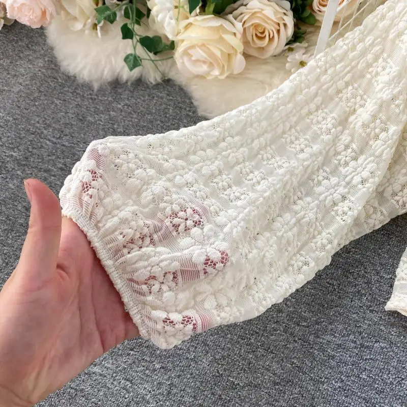 retro square collar ruched blouse 2020 autumn long sleeve slim short design puff sleeve lace blouse shirt tops
retro square collar ruched blouse 2020 autumn long sleeve slim short design puff sleeve lace blouse shirt tops