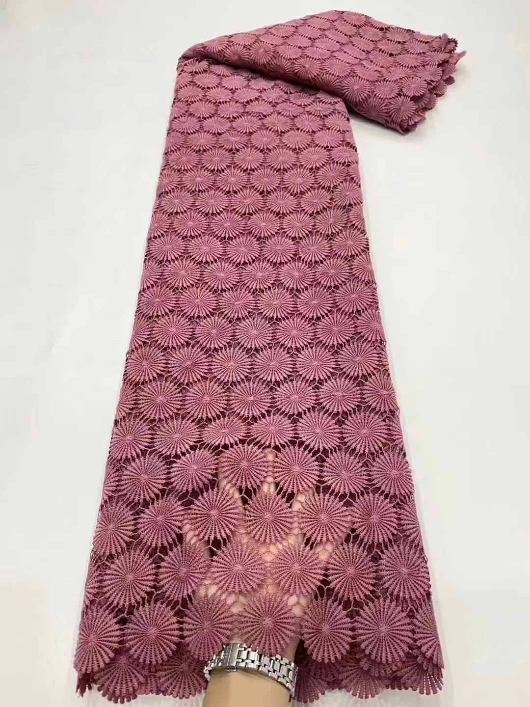 African Lace Fabric 2021 High Quality Guipure Lace Fabric Latest Nigeria Lace Fabrics French Cord Lace Fabric Wedding
African Lace Fabric 2021 High Quality Guipure Lace Fabric Latest Nigeria Lace Fabrics French Cord Lace Fabric Wedding